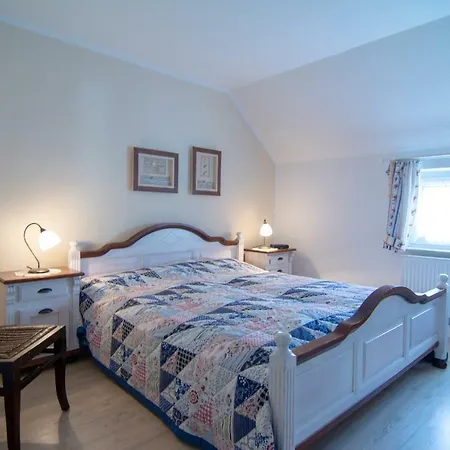 Oll Deep Kate Holiday home Dornumersiel